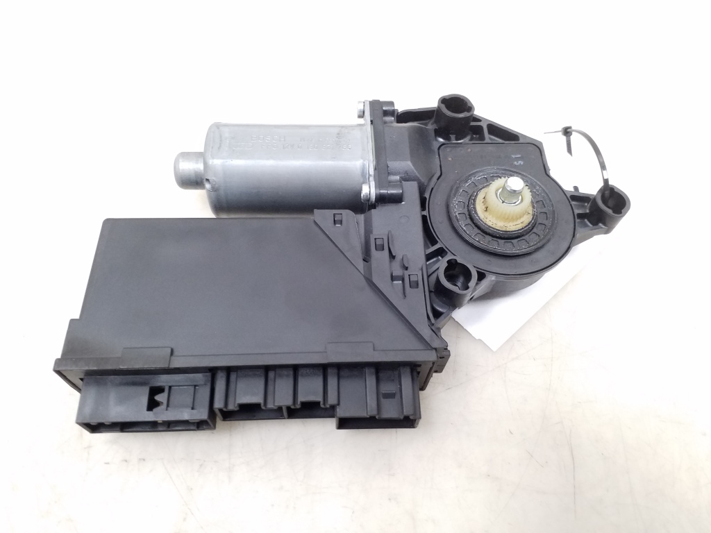 AUDI A4 B7/8E (2004-2008) Rear Right Door Window Control Motor 8E0959802A 25056074