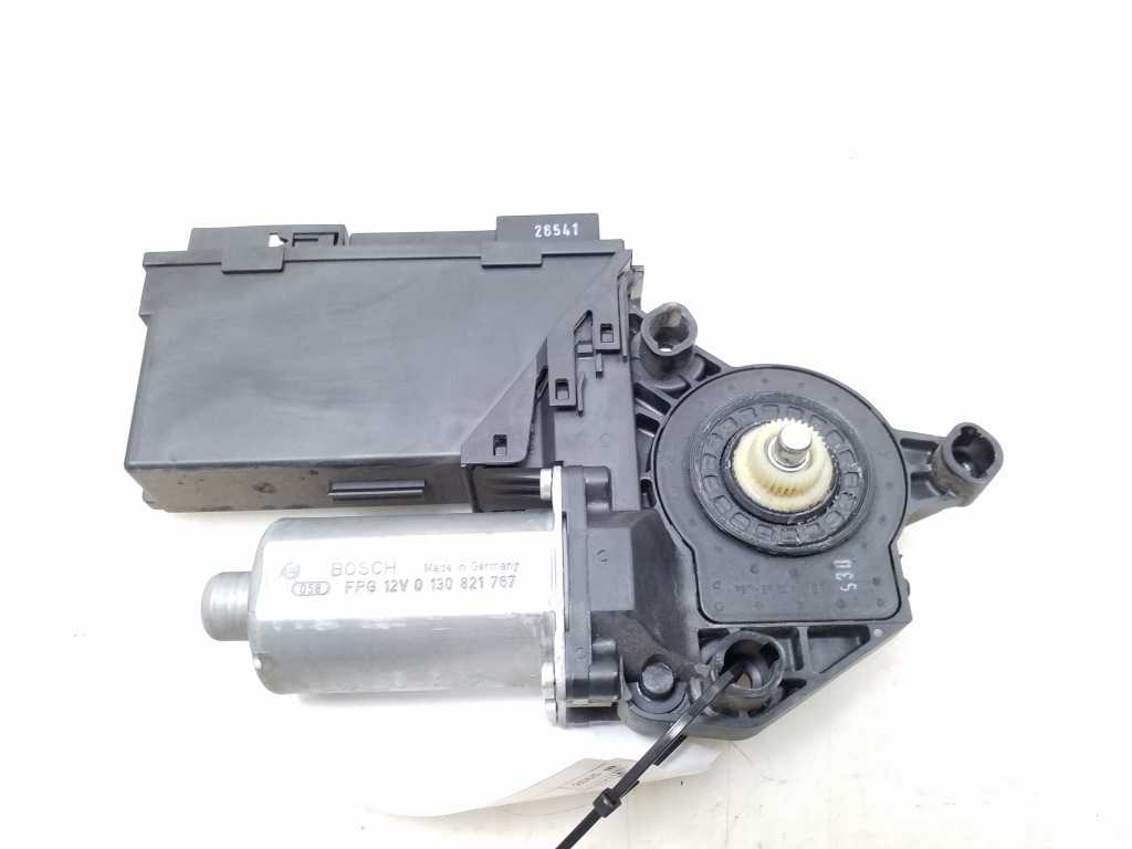 AUDI A4 B7/8E (2004-2008) Rear Right Door Window Control Motor 8E0959801A 25055928