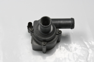 AUDI A4 B8 (2007–2016) Auxiliary water pump 8K0965561 - 4