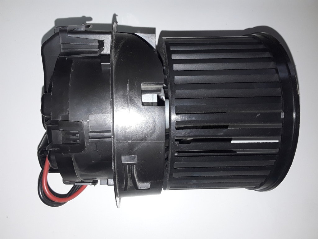 PEUGEOT 208 Peugeot 208 (2012-2015) Heater Blower Fan T1013140A 22567092