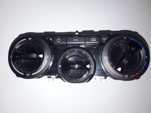 Peugeot 208 (2012–2019) Heater control panel 96722483ZD - 2