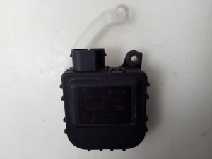 AUDI A4 B6 (2000–2005) Stellmotor Heizungsklappe 0132801149