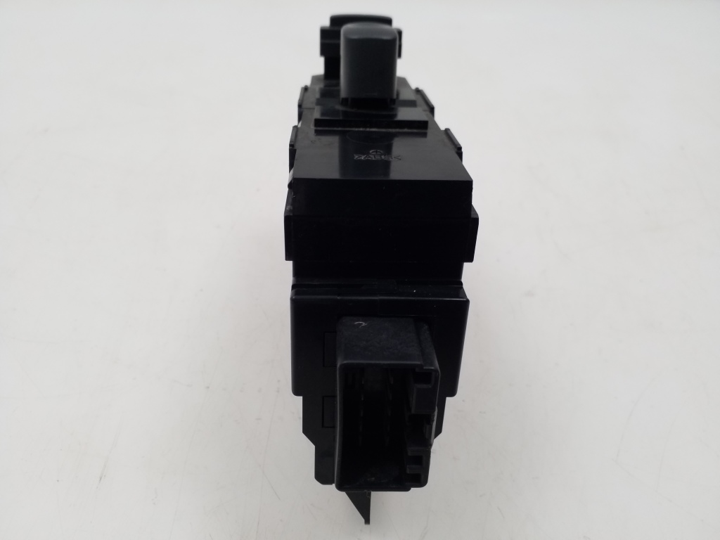 VOLVO S60 1 generation (2000-2009) Commutateur de fenêtre de porte avant gauche 30658147 24922403