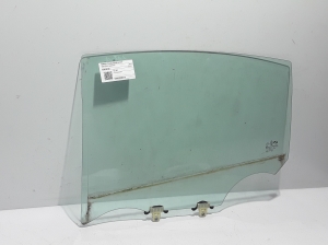  Glass rear side door 