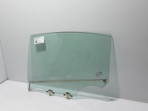  Glass rear side door 