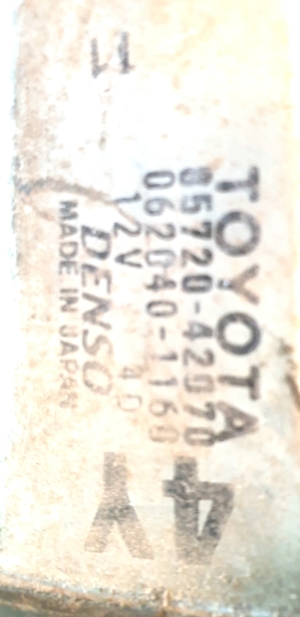TOYOTA RAV 4 A2 (2000–2005) Priekšējo durvju logu pacēlājs un tā daļas 85720-42070 - 3