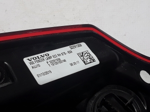 VOLVO V60 (2018–2026) Eckleuchte hinten 32291359 - 2