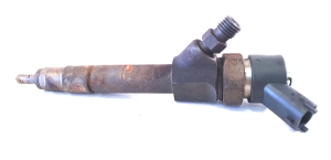  Fuel injector 