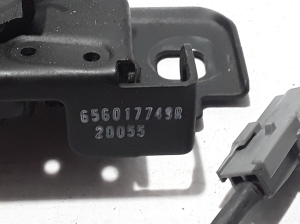  Engine cover lock 