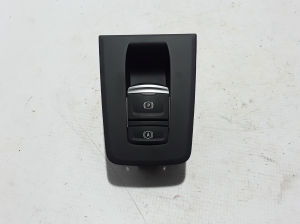 Parking brake switch - 251752075R
