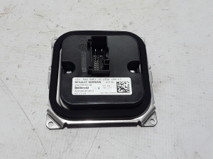Boîtier de commande pour phares au xénon - 260556623R