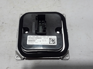 Boîtier de commande pour phares au xénon - 260556623R