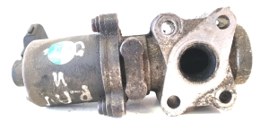  EGR valve 