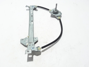 Rear side door window regulator - 827213777R