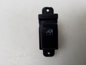 Rear side door window switch - 9357620000