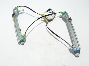 Lève-vitre de porte avant - 807200010R