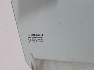 RENAULT Megane II (2002–2009) Priekšējo durvju stikls 8200094793 - 3