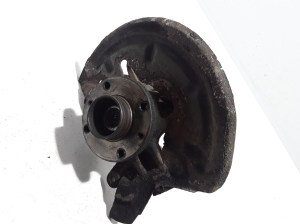 RENAULT Megane II (2002–2009) Front wheel hub 8200297026 - 2