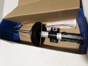 VOLVO XC70 (2000–2007) Front shock absorber 30683344 - 3