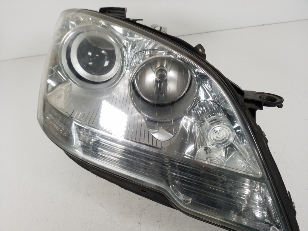 MERCEDES-BENZ M-Class W164 (2005-2011) Front Right Headlight A1648202259 21982380