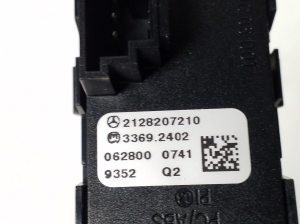 Mercedes Benz E-Class W207 (2009–2017) Hazard light switch A2128207210 - 3