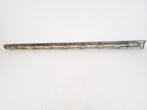 Mercedes Benz ML-Class 164 (2005–2011) Esiukse liist A1646905262 - 2