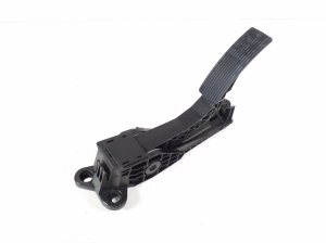 Accelerator pedal - A1643000104