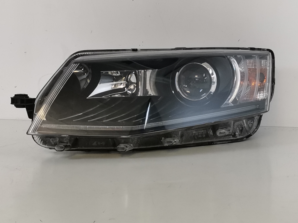 Skoda Octavia Iii Scheinwerfer 5e1941015b Xenon Ein Stuck Rechts Oder Links Sch8712990618hy main image 0