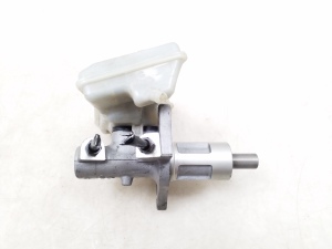 AUDI A4 B7 (2004–2008) Brake master cylinder - 3