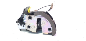 Rear side door lock - A044900