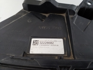 VOLVO S90 (2016–2026) Scheinwerfer vorne 32228682 - 3