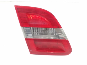 Tail light on trunk lid - A1698201564