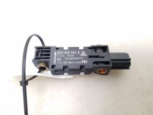 Airbag sensor - 8E0959643B