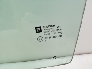 Opel Vectra C (2002–2008) Rear side door glass - 3