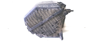 Kia Sorento (2009–2014) Luftfiltergehäuse 28111-2W300 - 2