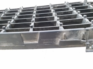 Opel Vectra C (2002–2008) Front bumper lower grille 13182906 - 3