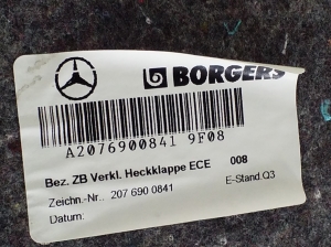 Mercedes Benz E-Class W207 (2009–2017) Trunk lid trim panel A2076900841 - 3