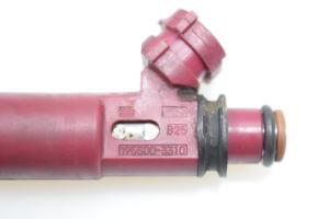 Mazda 3 (2003–2009) Fuel injector 1955003310 - 2