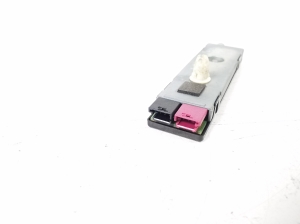 Mercedes Benz E-Class W207 (2009–2017) Antenna amplifier A2048200089 - 2