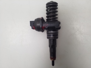  Fuel injector 