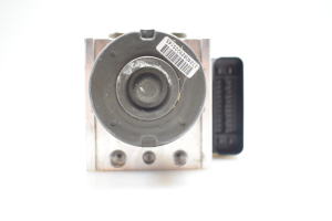 Ford Focus (2004–2011) ABS Steuergerät 3M512M110CA - 4