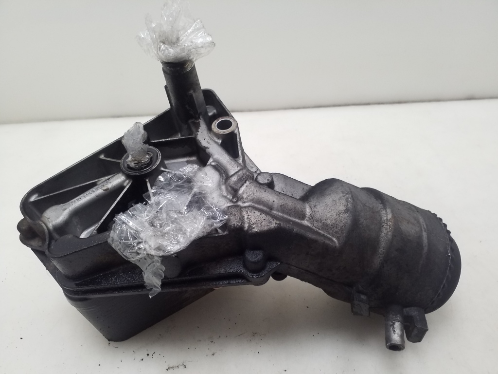 Used Opel Vectra Oil filter housing