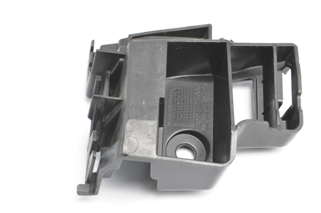 Volkswagen Golf VI (2008–2013) Rear bumper bracket 5K6807393A Volkswagen Golf VI (2008–2013) Rear bumper bracket 5K6807393A