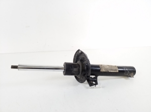 Volkswagen Passat B8 (2014–2023) Front shock absorber 3Q0413031 - 2