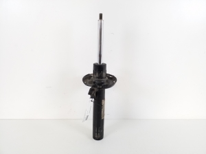 Volkswagen Passat B8 (2014–2023) Front shock absorber 3Q0413031 - 4