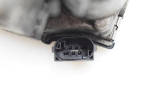 Mercedes Benz S-Class 221 (2005–2013) Gaasiklapp A6420900070 - 4