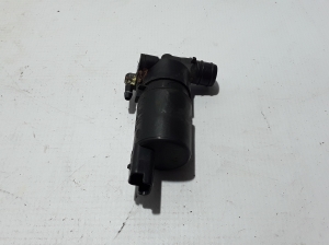 Dacia Dokker (2012–2017) Front windshield washer pump 286203634R - 2