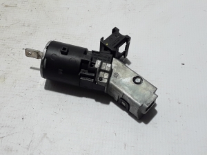  Ignition switch  - 487009602R 
