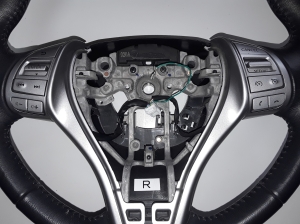  Steering wheel 