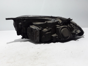 VOLVO V40 (2012–2019) Headlight 31677020 - 5
